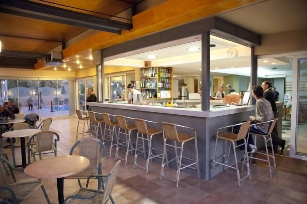 Platanias Vacations - Maleme Mare Beach Resort Hotel - Property Image 2