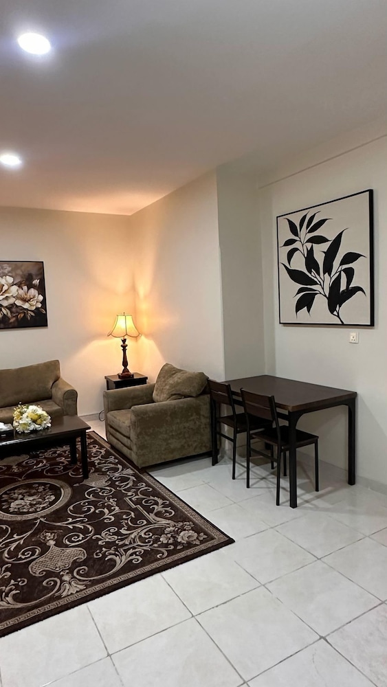 AlShowaish Apartments