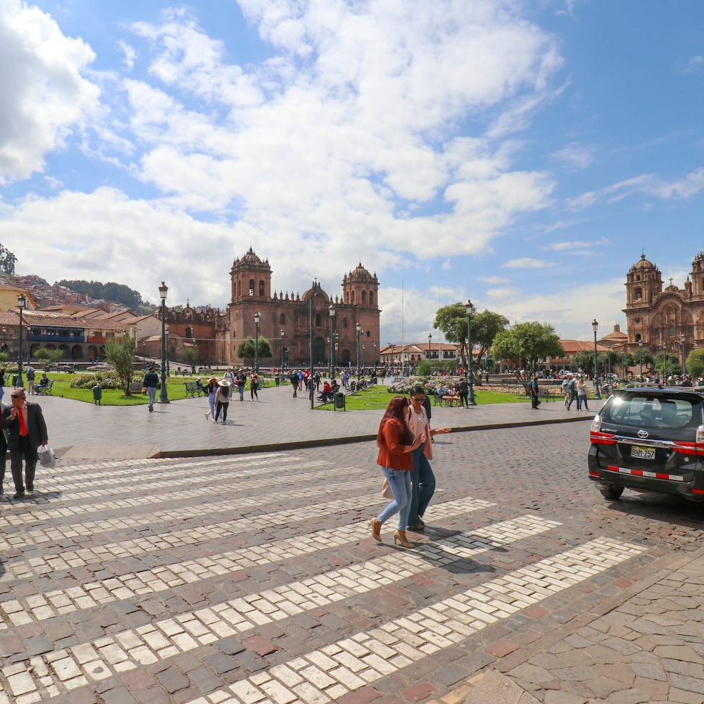 w Beautiful 1BR Near Plaza Mayor de Cusco view 3