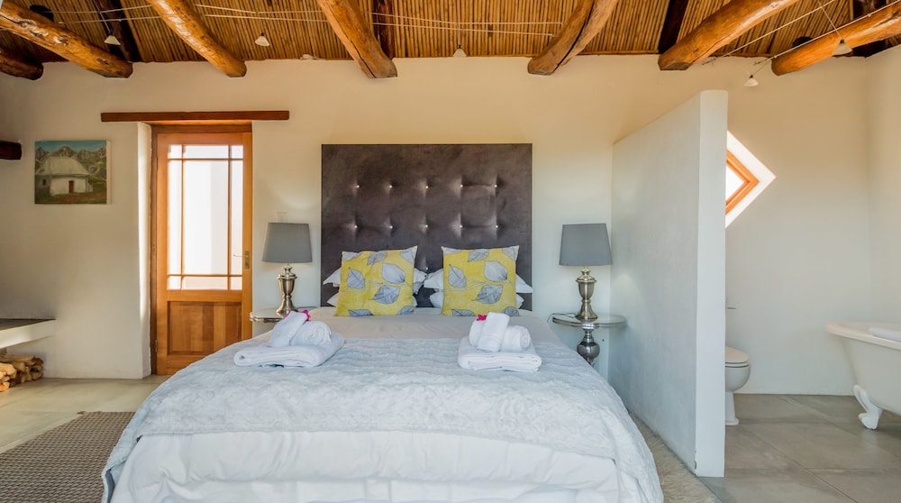 Swartberg Country Manor view 5