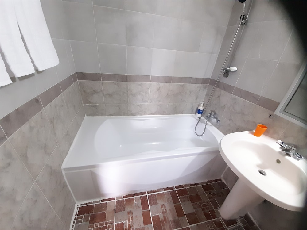 Lime Orange Vill Pension
