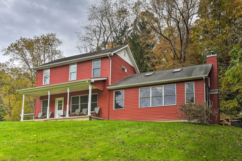 Sugar Grove Escape w/ Hot Tub & Remote Workspace! view 4