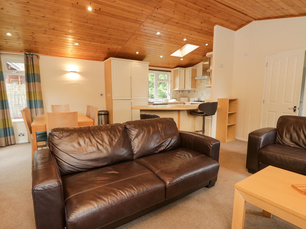 Beech Grove Lodge