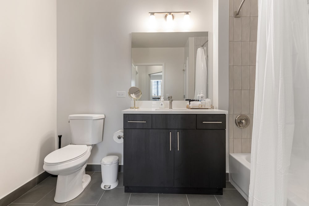 Group Ideal Home 2x 2BR Balcony Prime Location
