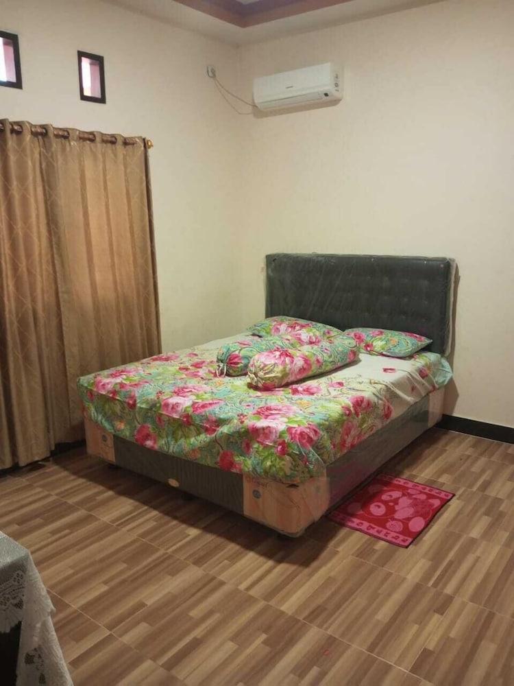 Gloria Guest House
