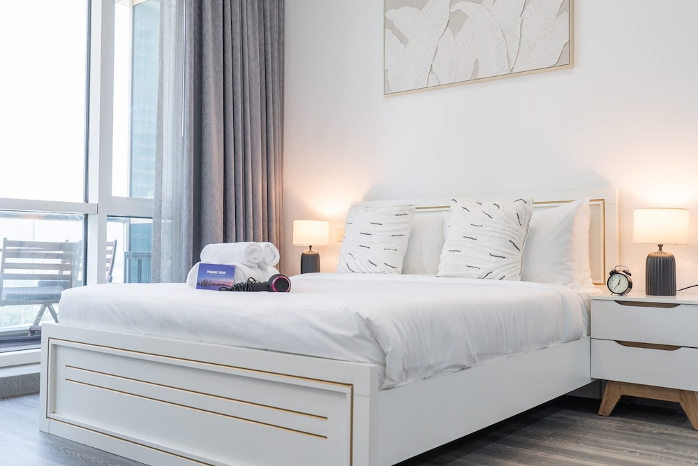 Stylish Studio Apartment in Tecom s Prime Location
