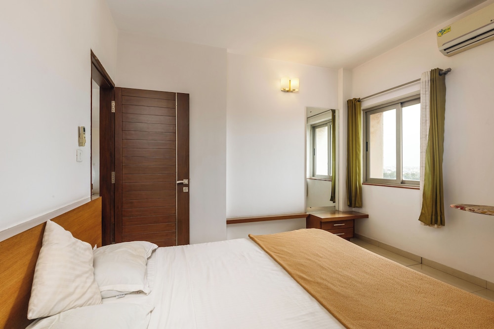 Lakeside Living by Red Olive Nr Airport 3bhk