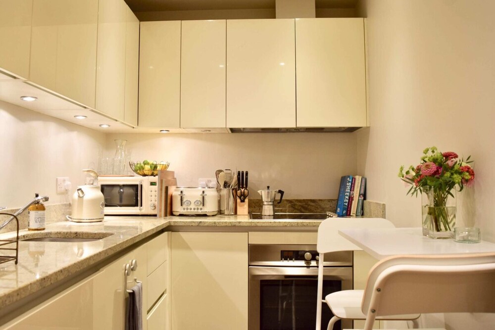 Stylish, Luxury Near Shoreditch High Street