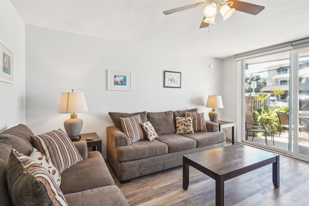 Beach Condo W/private Patio #135 1 Bedroom Condo by Sunset Shores Condominiums