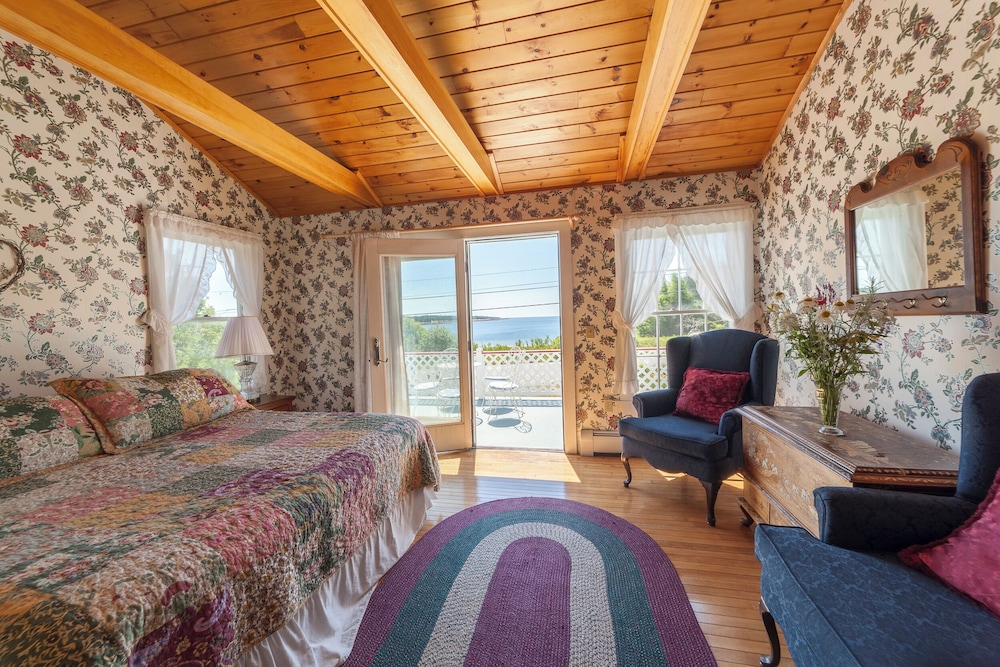 Acadia Oceanside Meadows Inn