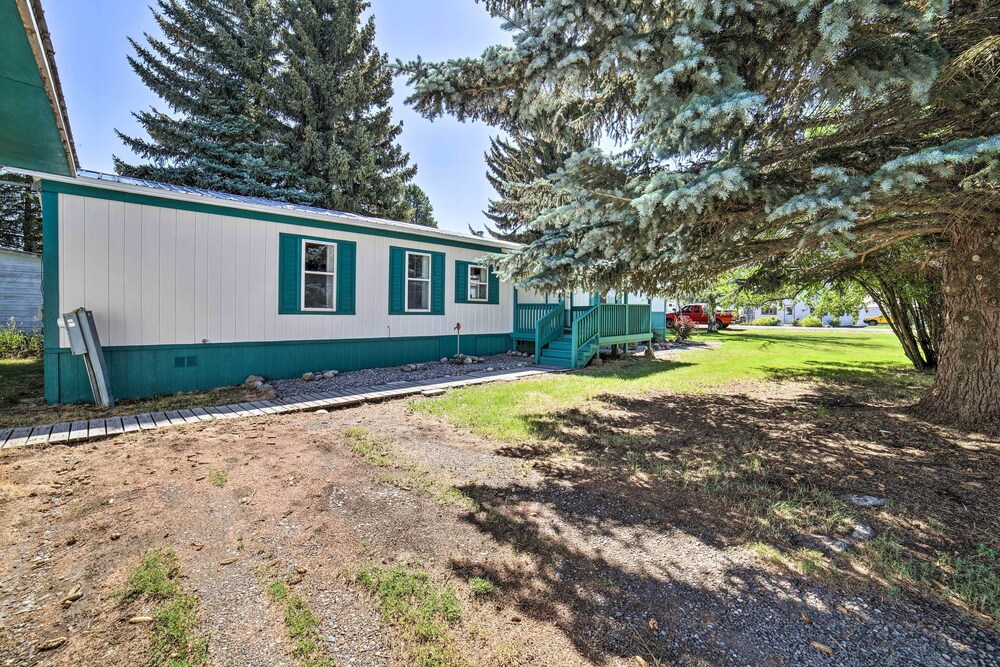 Cozy Ashton Abode w/ Yard - Near Park & Pool! view 3