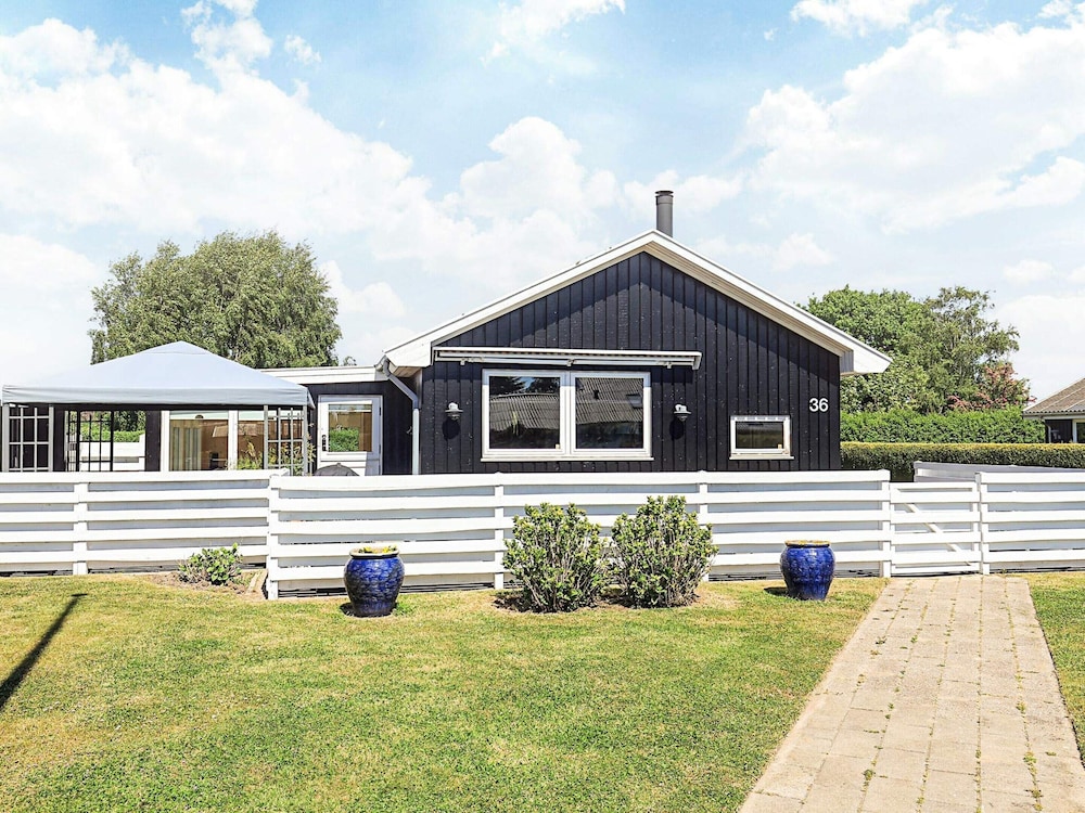 8 Person Holiday Home in Otterup