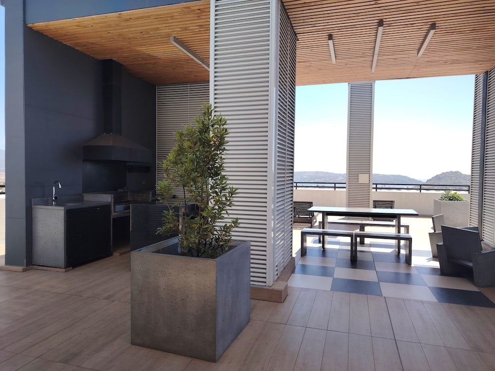 Oceana Suites Verne