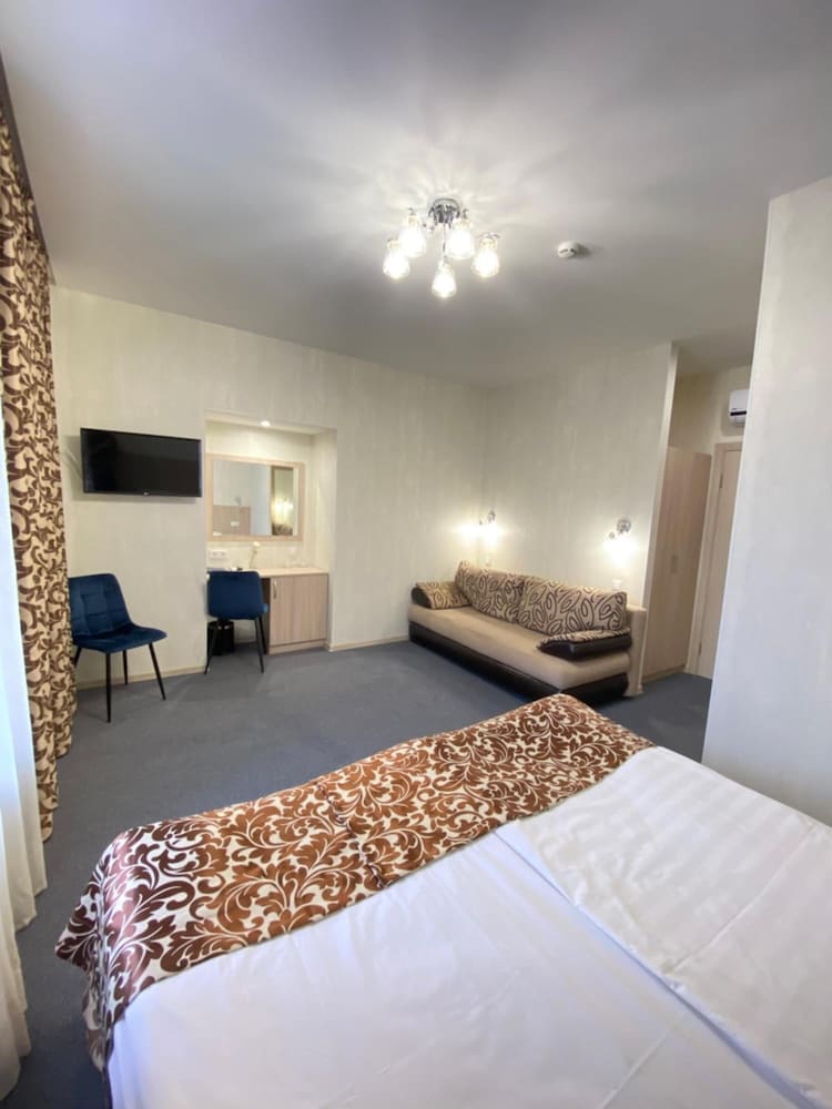 Matrix Hotel