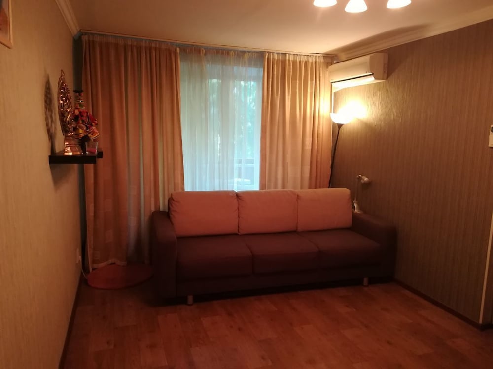 Apartments in Ostrovitianova 9