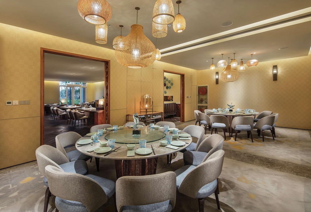 Hilton Dalian Golden Pebble Beach Resort
