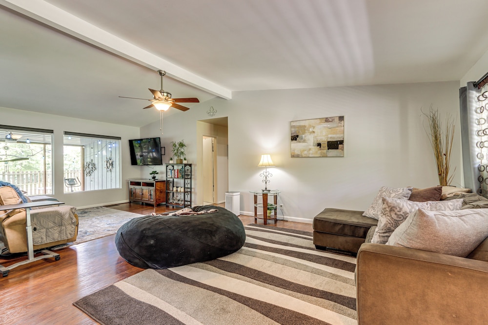 Walk to Lake Fayetteville: Family Retreat w/ Deck