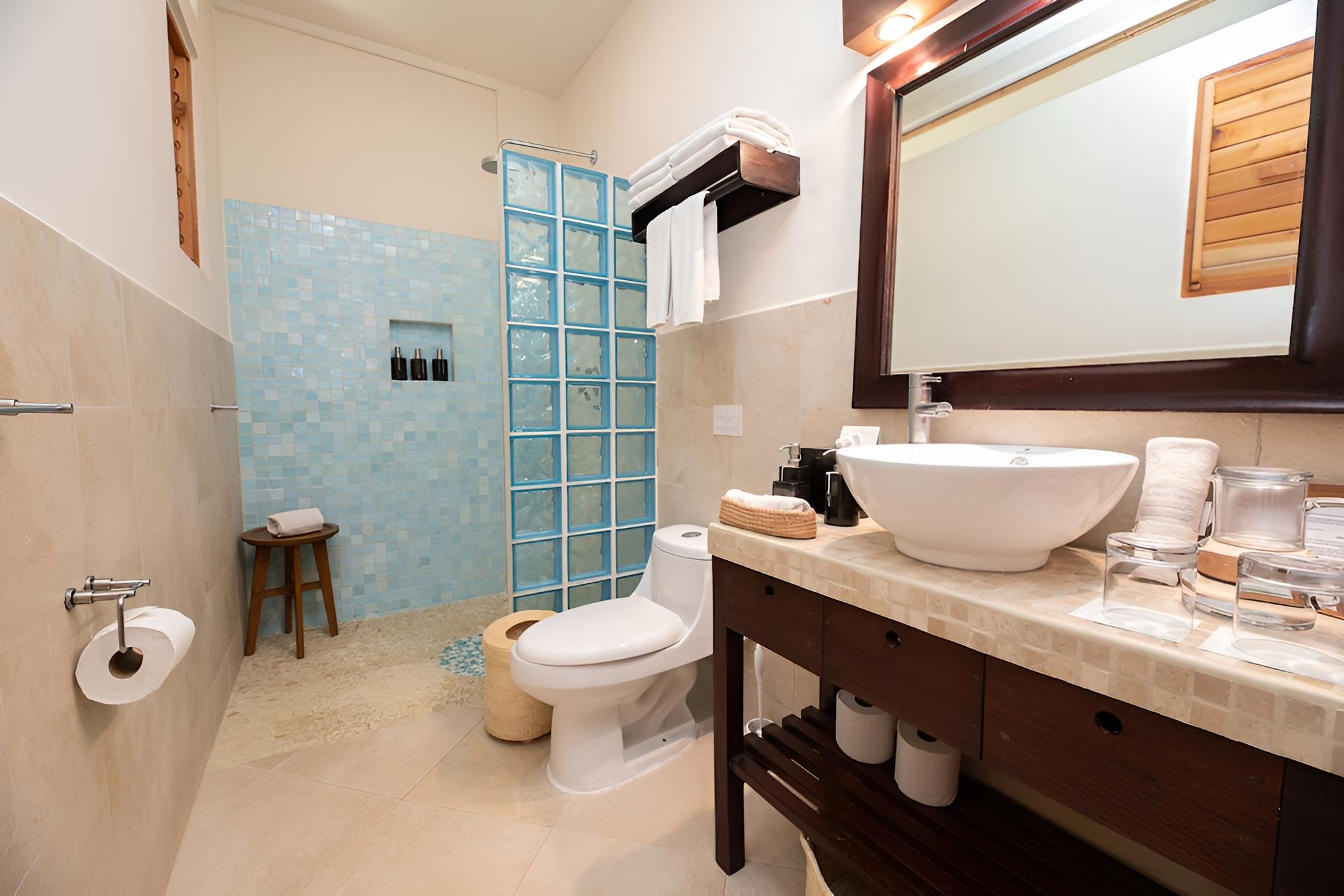El Pez Colibri Boutique Hotels