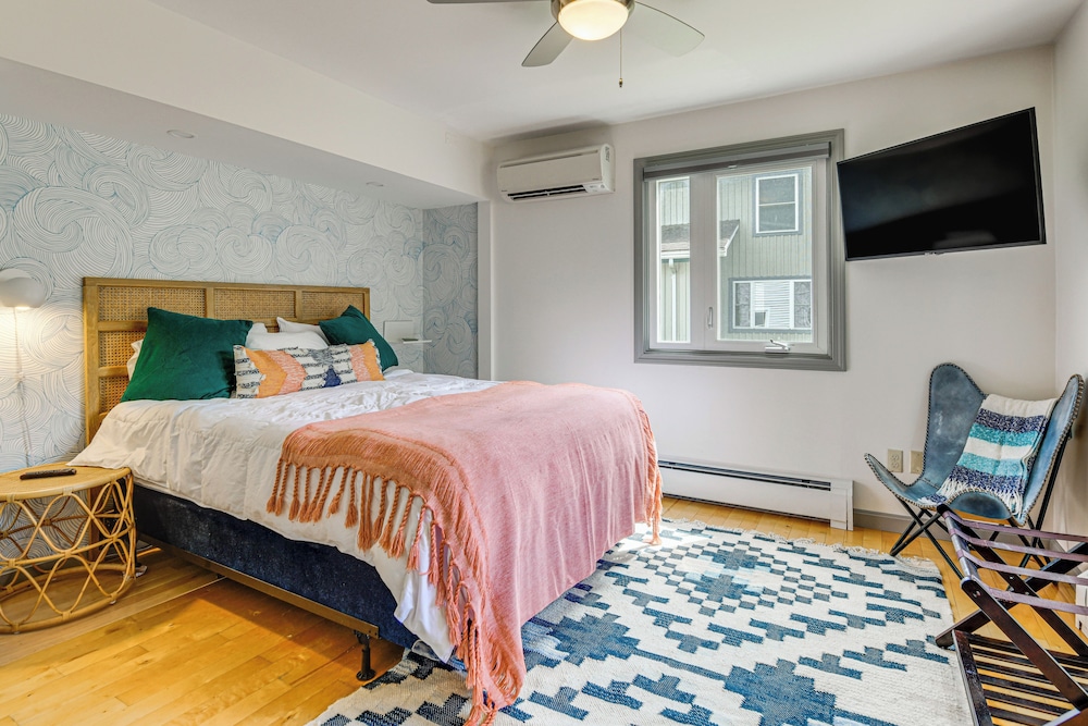 Waterfront Getaway: Lake Champlain Family Retreat!