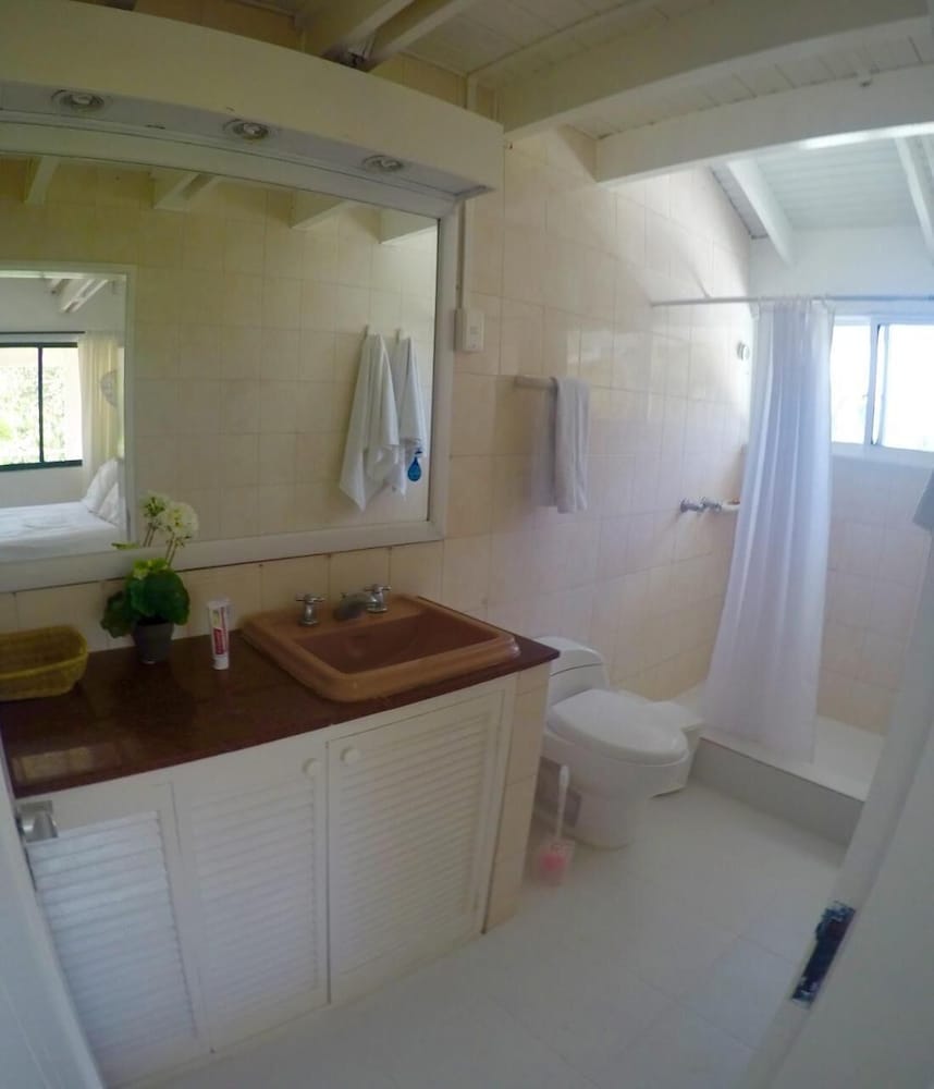 San Andres Vacations - Ocean View Sai, Five Bedroom Holiday Home - Property Image 40
