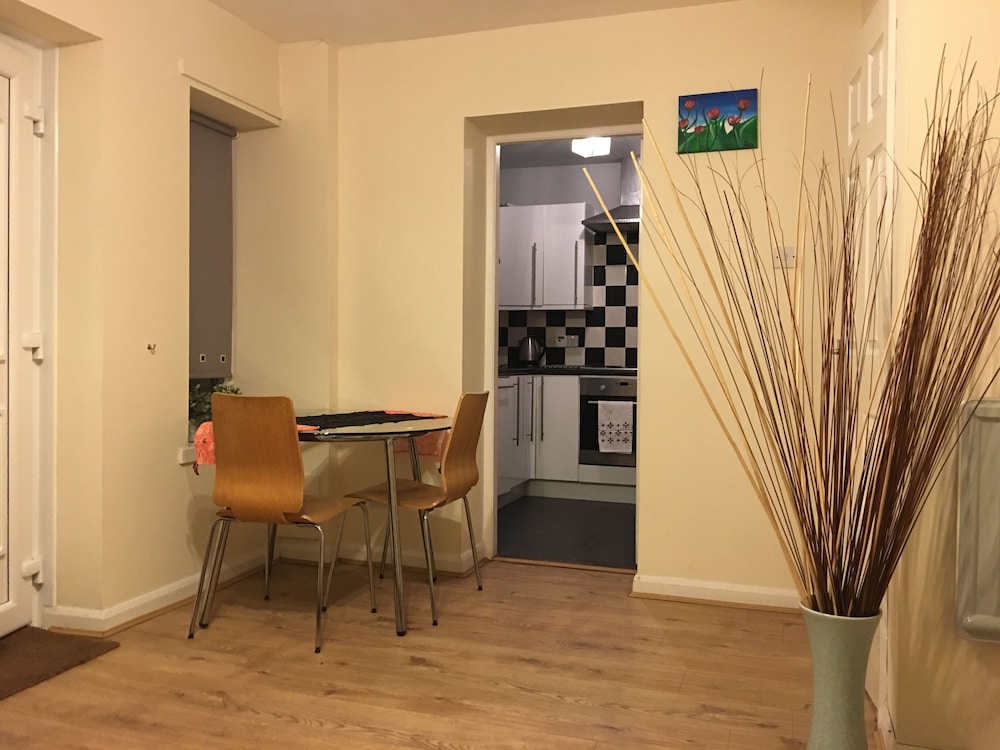 Glasgow Charing Cross Apartments
