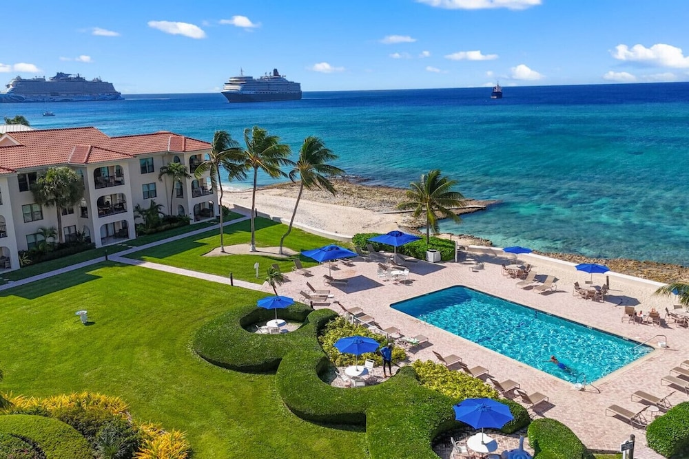 New Remodel Ocean View Pool 75 TV Sleeps 6