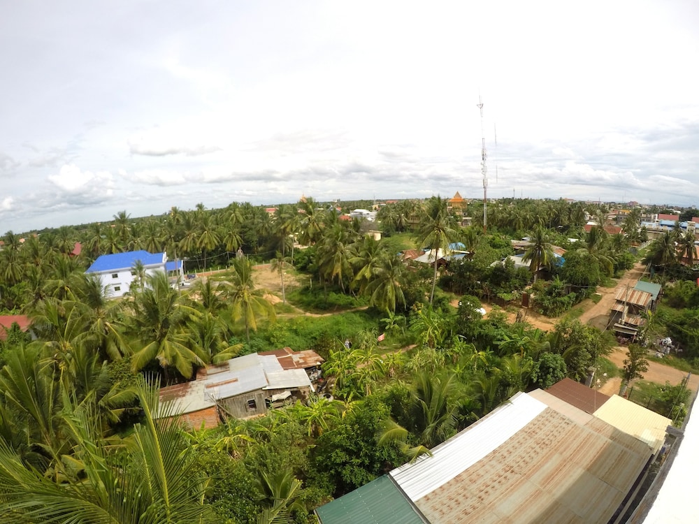 Blue Diamond Guest House - Hostel