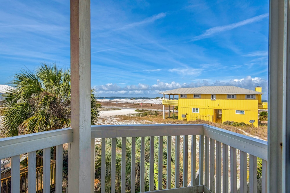 Pelican Point 2 Bedroom Townhouse by RedAwning