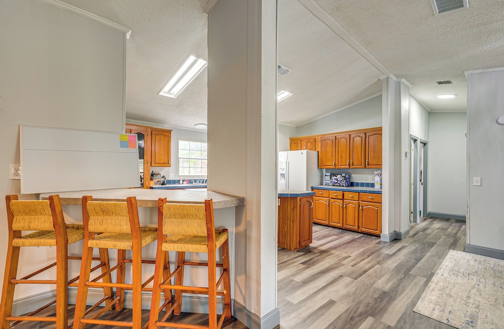 Charming Farmhouse in Morriston w/ Fenced Yard
