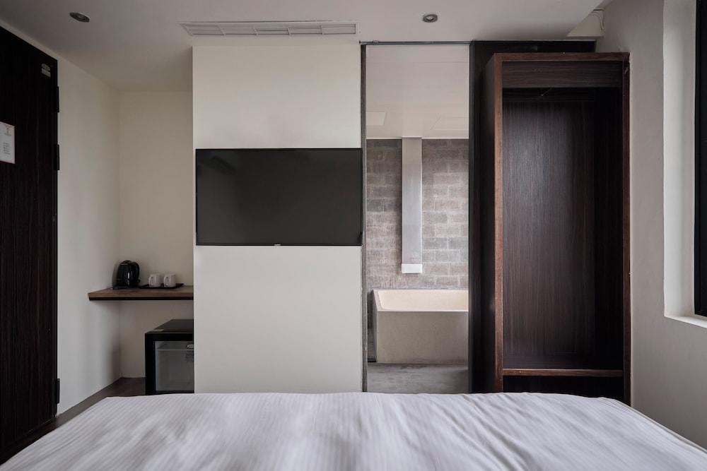 ZZZ HOTEL