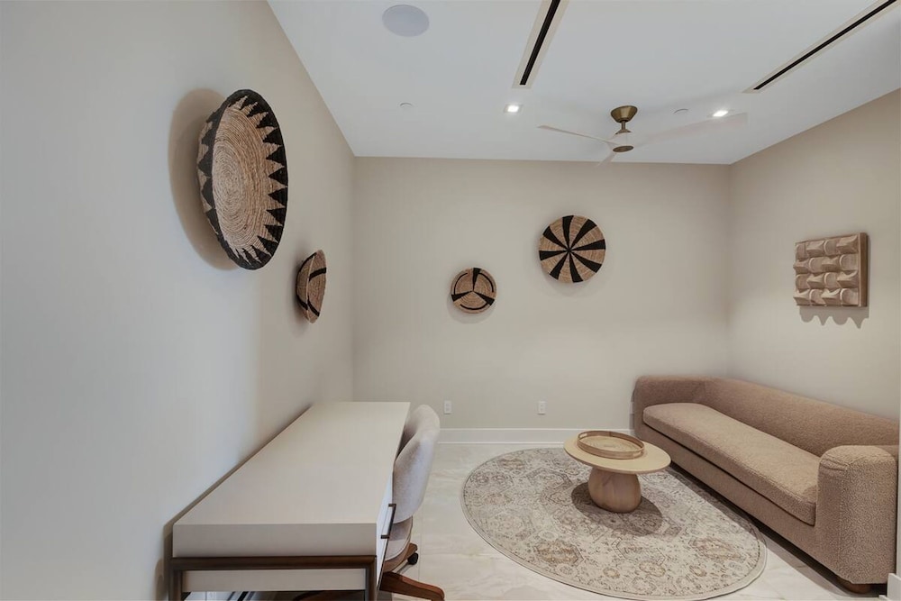 Aqualina 1101 Penthouse