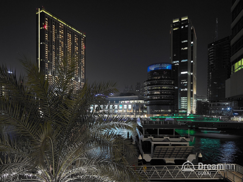 Dream Inn Dubai Duplex Marina Quays