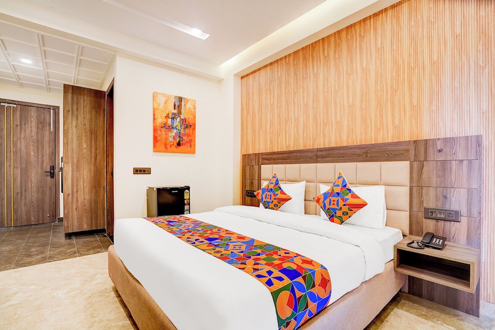 Fabhotel Amrit Luxury Inn
