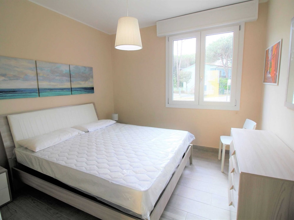 Spacious Apartment in Rosolina Mare near Sea photo 2