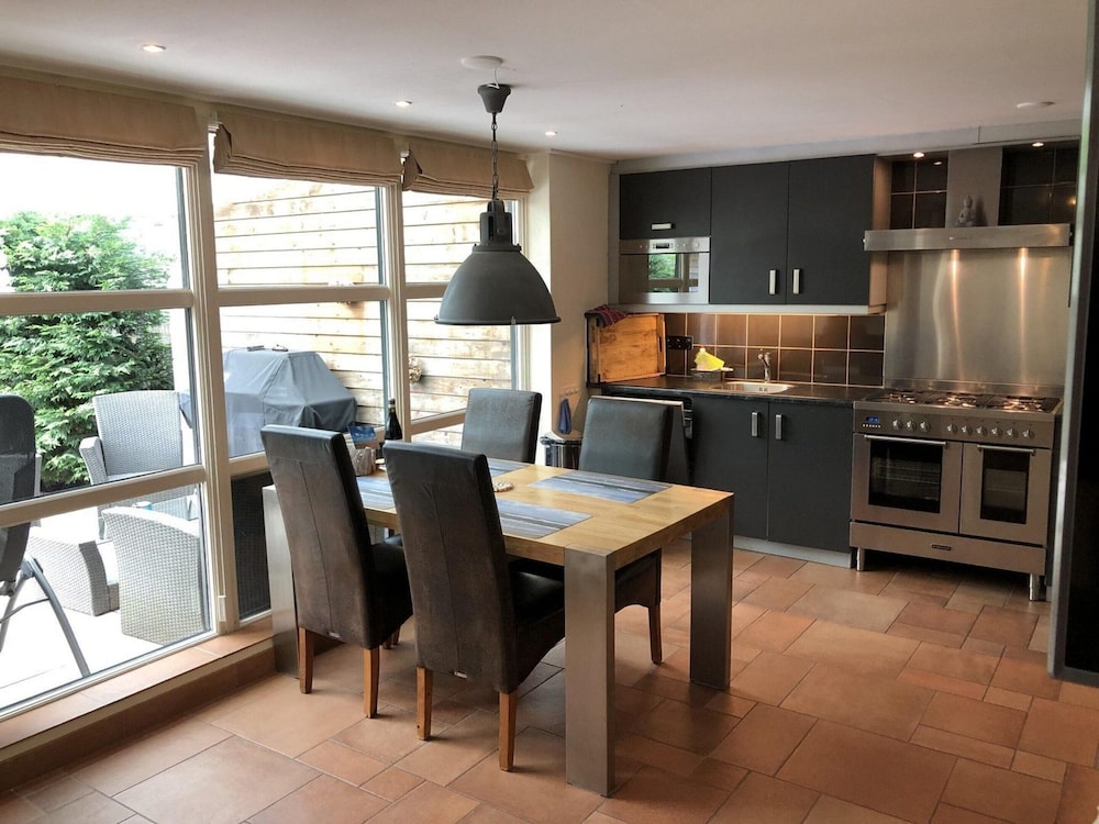 Furnished Bungalow With Garden