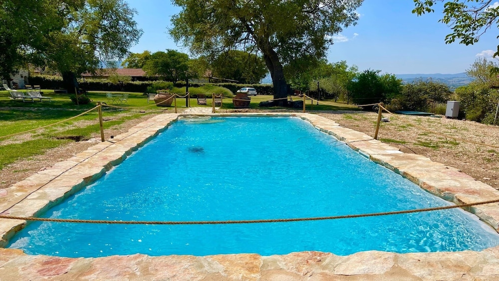 Beautiful Exclusive Pool Villa - Close to Spoleto bar Shops, Restaurants - Property Image 24