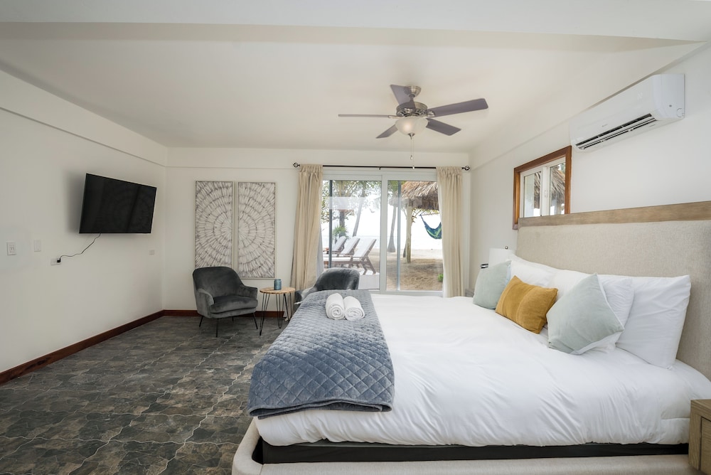 Dolphin Beach Villa