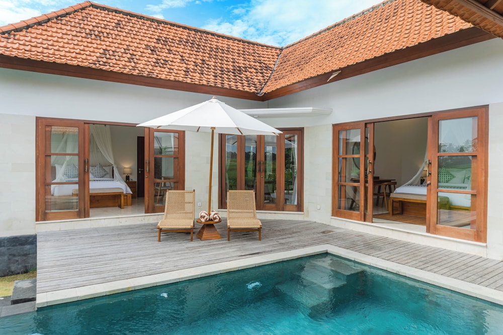 Kemawan Luxury Villas