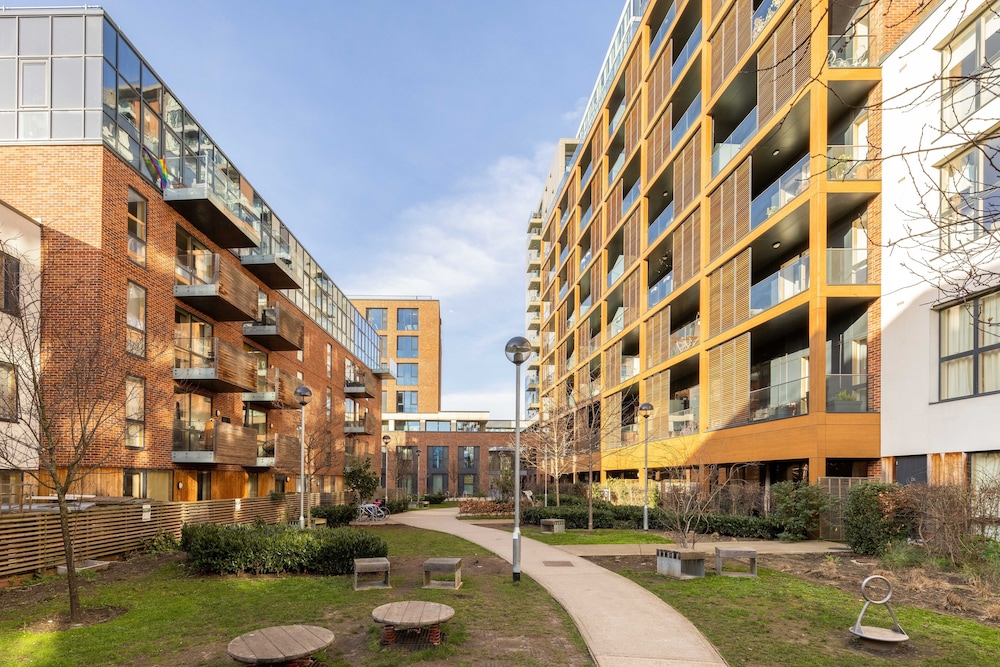 The Bow Flats