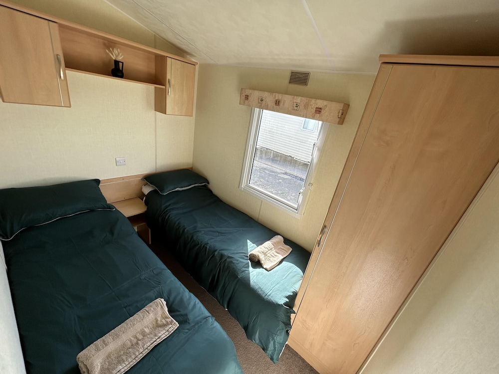 Lovely 2-bed Lodge in St Osyth view 3