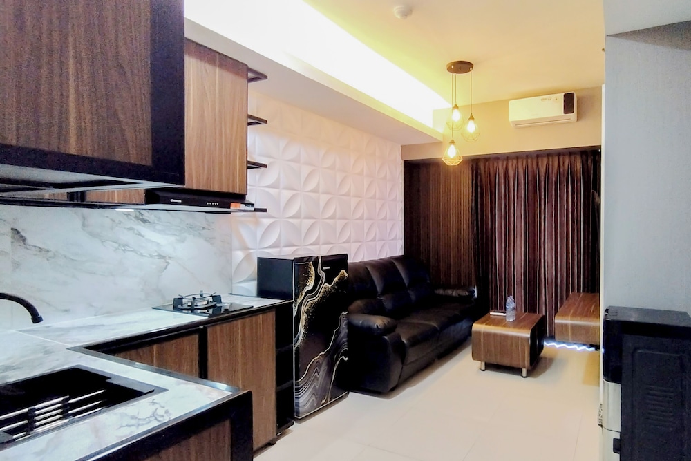 Cozy and Spacious 1BR at Anderson Supermall Mansion Apartment