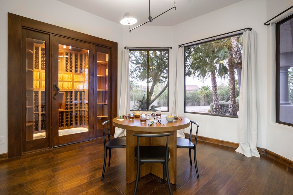 Arcadia by Avantstay Breathtaking Oasis in Scottsdale w Pool Hot Tub Game Room