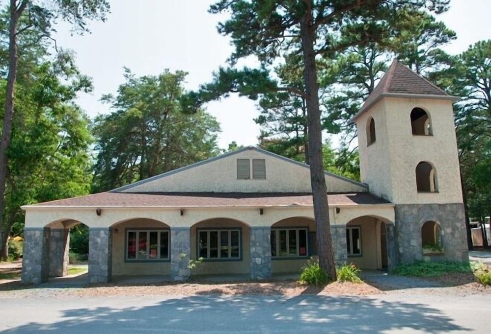 Sea Pines RV Resort & Campground