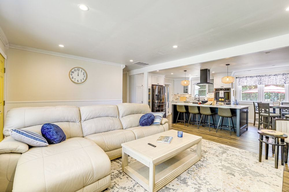2 Mi to Beach: Bbq-ready Home in North Cape May!
