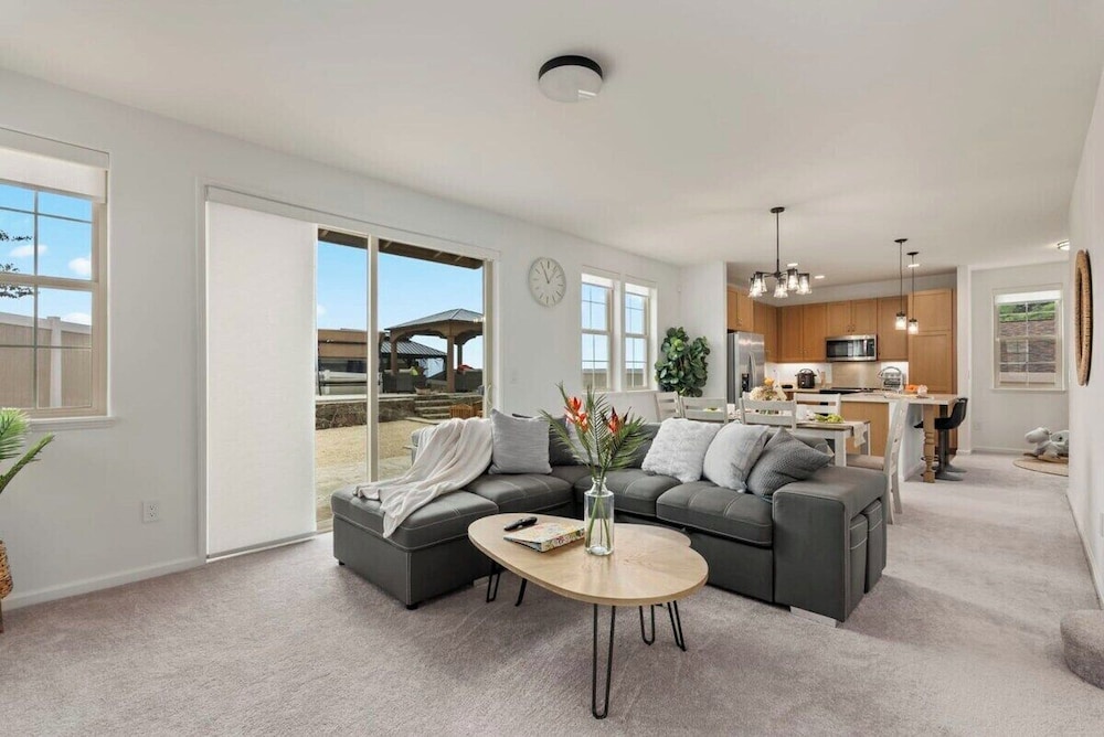 @ Marbella Lane - Stunning Gem w/ MT & Ocean Views