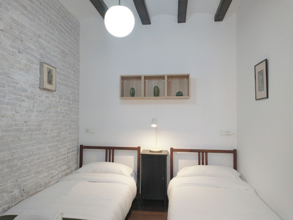 Lovely Flat In Barceloneta Near Sea