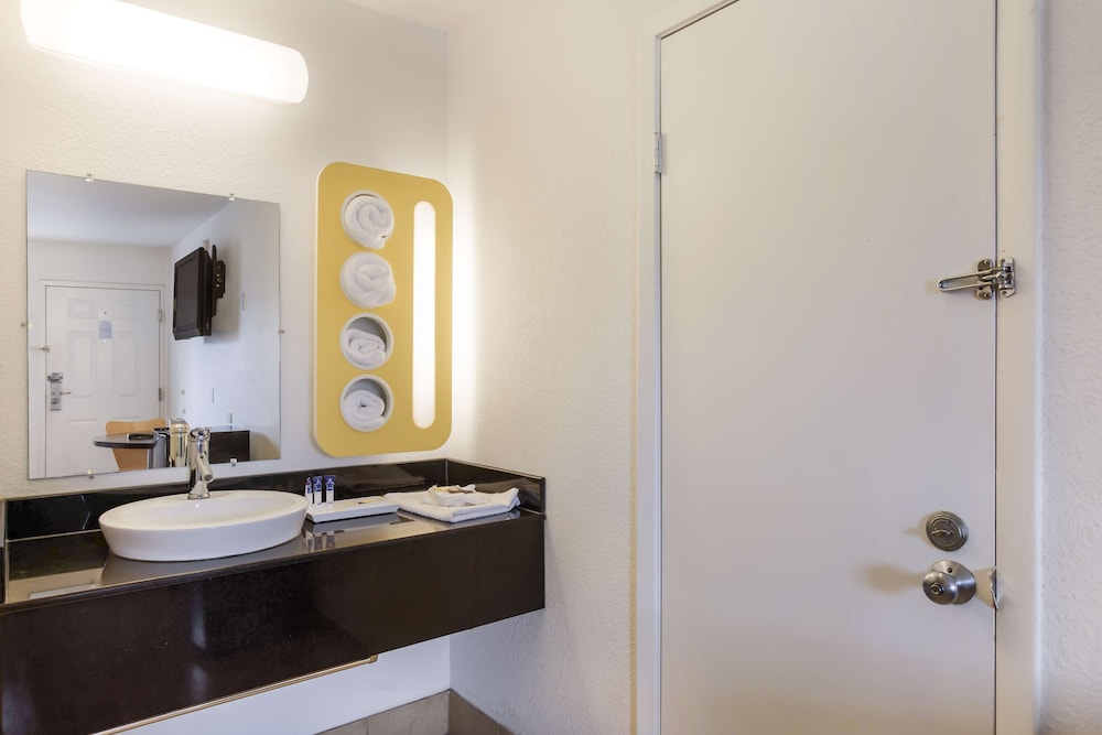 Americas Best Value Inn Bowling Green