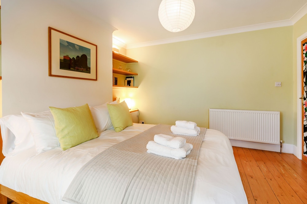 11 Beech Road