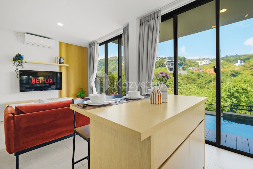 Aura Villa by Kozystay - Bandung