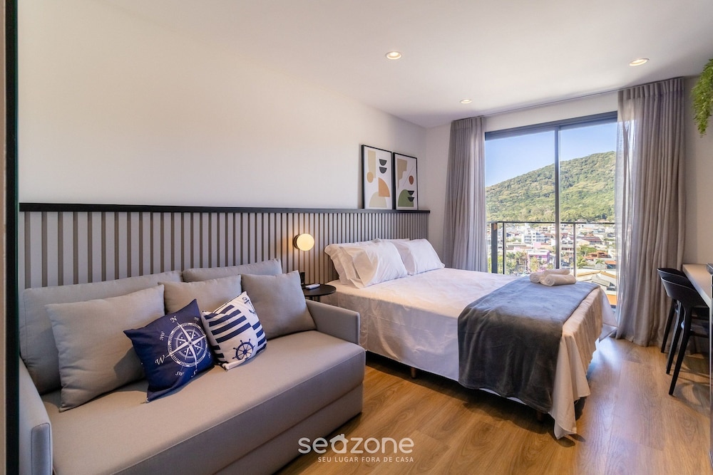 Studios With Side Sea View at Penha Spot PSO - L